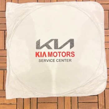 شماسة سيارة دائرية بشعار كيا الجديد.